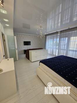 Таунхаус 220м², 3-этажный, на длительный срок, 