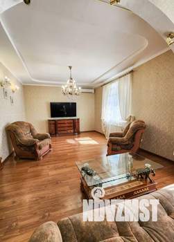 Дом 216м², 3-этажный, посуточно, 