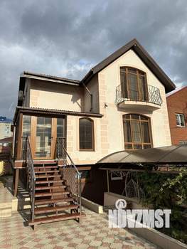 Дом 220м², 3-этажный, на длительный срок, 