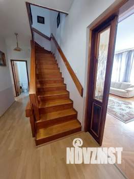 Дом 200м&sup2;, 2-этажный, посуточно, 