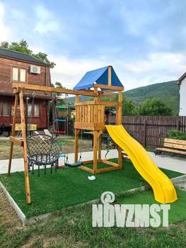 Дом 35м&sup2;, 2-этажный, посуточно, 