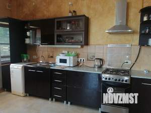 Дом 70м&sup2;, 2-этажный, посуточно, 