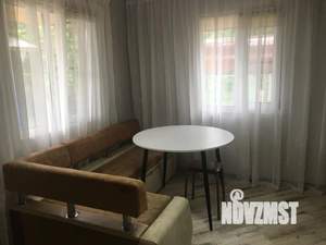 Дом 50м&sup2;, 2-этажный, посуточно, 