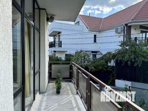 Дом 200м&sup2;, 2-этажный, посуточно, 