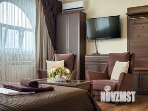 Дом 200м&sup2;, 3-этажный, посуточно, 