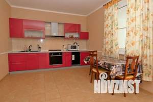 Дом 250м², 2-этажный, посуточно, 