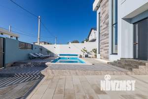 Дом 220м&sup2;, 2-этажный, посуточно, 