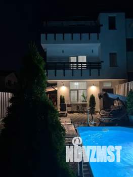 Дом 240м², 3-этажный, посуточно, 