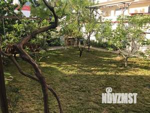 Дом 200м&sup2;, 2-этажный, посуточно, 