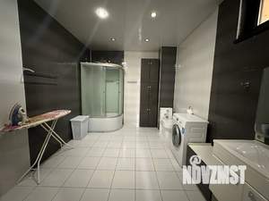 Дом 180м&sup2;, 3-этажный, посуточно, 