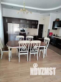 Дом 110м&sup2;, 2-этажный, посуточно, 