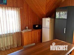 Дом 55м&sup2;, 3-этажный, посуточно, 