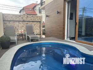 Дом 50м&sup2;, 3-этажный, посуточно, 