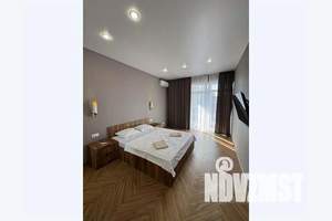 Дом 300м&sup2;, 3-этажный, посуточно, 