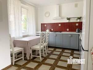 Таунхаус 170м², 2-этажный, на длительный срок, 