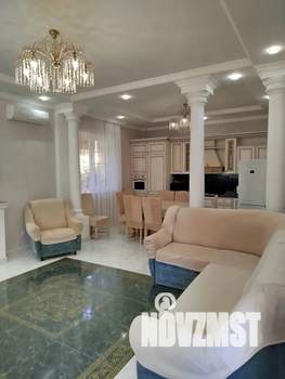 Дом 250м&sup2;, 3-этажный, посуточно, 