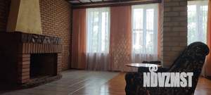 Дом 80м&sup2;, 3-этажный, посуточно, 