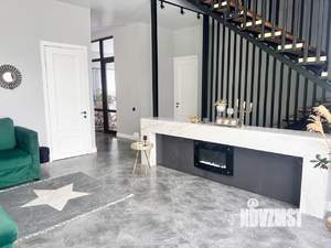 Дом 500м&sup2;, 3-этажный, посуточно, 