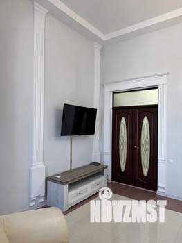 Дом 100м&sup2;, 3-этажный, посуточно, 