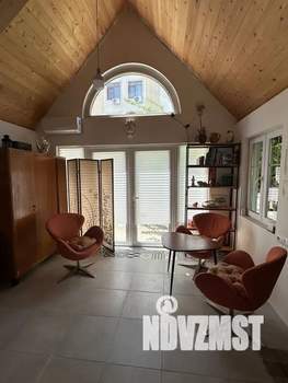 Дом 42м&sup2;, 2-этажный, посуточно, 