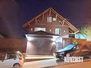 Дом 200м&sup2;, 3-этажный, посуточно, 