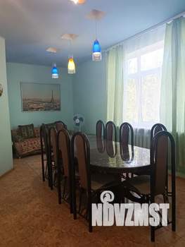 Дом 90м&sup2;, 3-этажный, посуточно, 