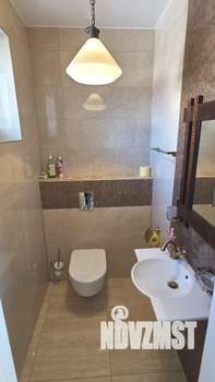Таунхаус 160м², 3-этажный, на длительный срок, 