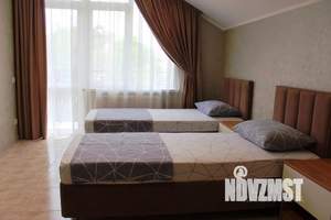 Дом 75м&sup2;, 3-этажный, посуточно, 