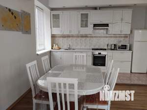 Дом 240м², 3-этажный, посуточно, 