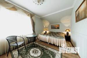 Дом 200м&sup2;, 2-этажный, посуточно, 