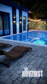 Дом 220м&sup2;, 2-этажный, посуточно, 