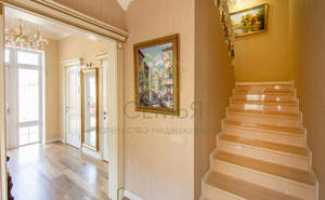 Дом 167м&sup2;, 3-этажный, на длительный срок, 