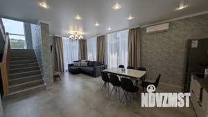 Дом 230м&sup2;, 2-этажный, посуточно, 