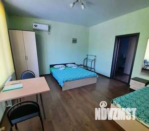 Дом 65м&sup2;, 2-этажный, посуточно, 