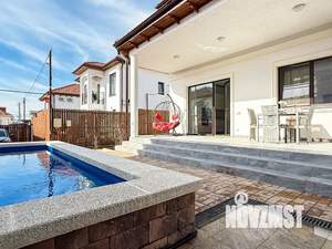 Дом 200м², 2-этажный, посуточно, 