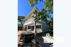 Дом 360м&sup2;, 2-этажный, посуточно, 