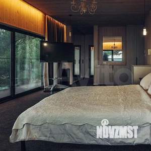 Дом 295м&sup2;, 1-этажный, посуточно, 