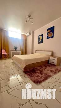 Дом 157м&sup2;, 3-этажный, посуточно, 