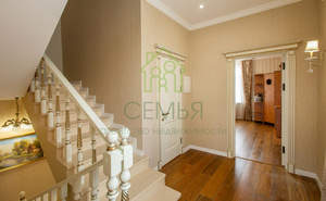 Дом 167м&sup2;, 3-этажный, на длительный срок, 