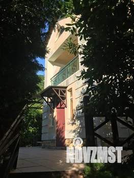 Дом 255м&sup2;, 2-этажный, посуточно, 