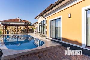 Коттедж 175м&sup2;, 1-этажный, на длительный срок, 