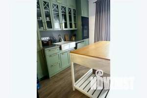 Дом 360м&sup2;, 2-этажный, посуточно, 