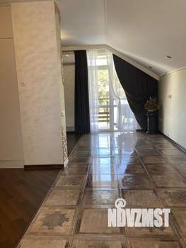 Коттедж 150м², 3-этажный, на длительный срок, 