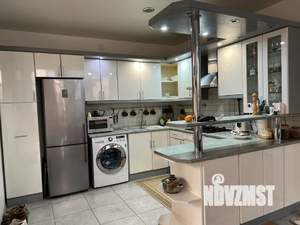 Дом 140м&sup2;, 2-этажный, посуточно, 