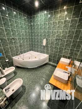 Дом 300м&sup2;, 3-этажный, посуточно, 