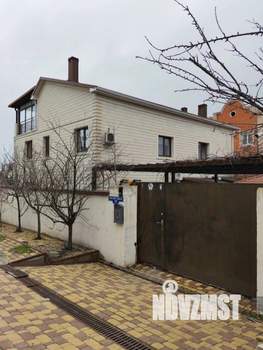 Дом 313м&sup2;, 3-этажный, на длительный срок, 