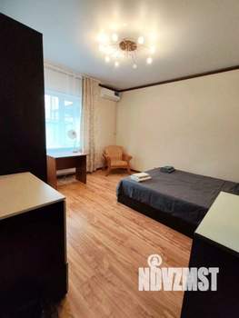 Дом 313м&sup2;, 3-этажный, на длительный срок, 