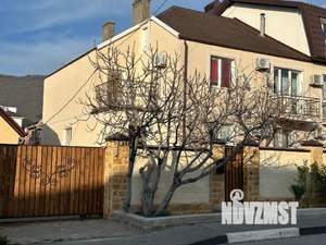 Дом 200м&sup2;, 2-этажный, посуточно, 