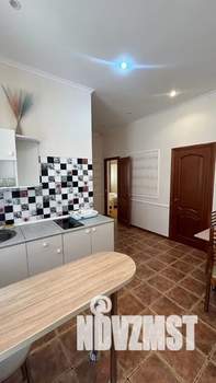 Дом 100м&sup2;, 2-этажный, посуточно, 