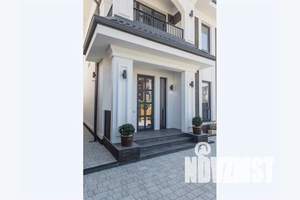 Дом 200м&sup2;, 2-этажный, посуточно, 